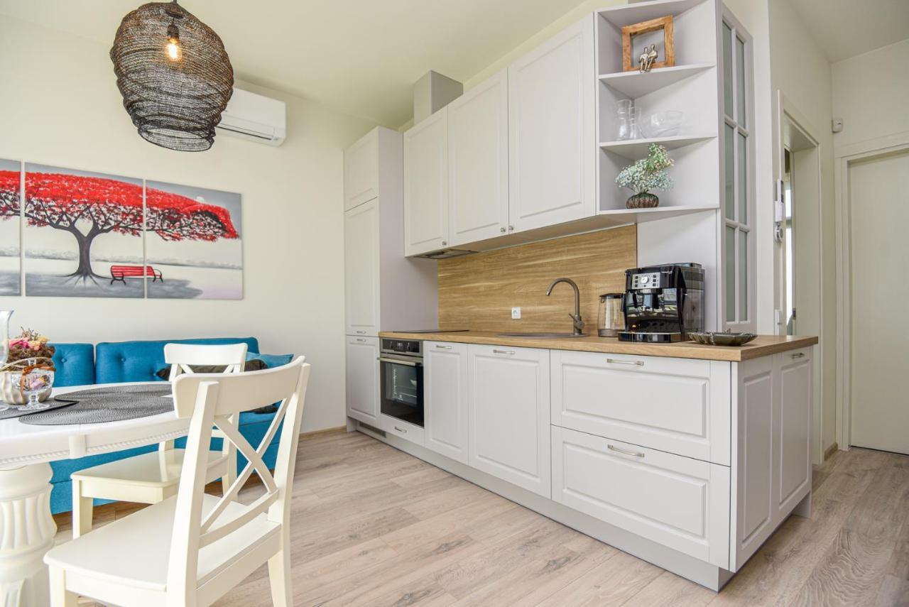 Apartamentai Melyna Jura Παλάγκα Εξωτερικό φωτογραφία